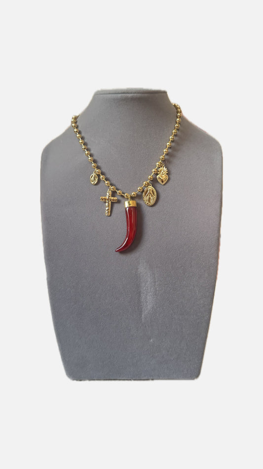 Collana con cornino rosso